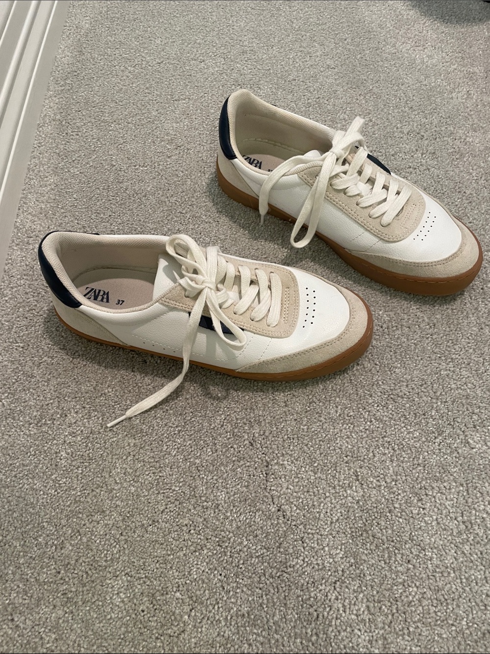 Zara Boys White, Beige & Navy Retro Sneakers